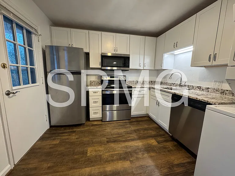 3126 Yardley Dr NW — Photo 6