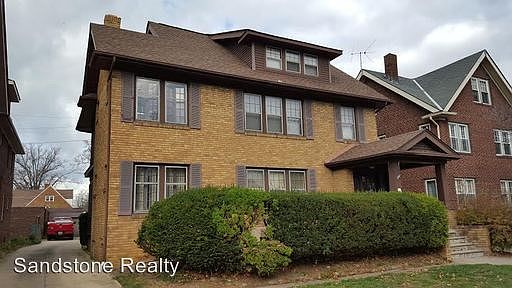 3rd image of 16716 Clifton Blvd
