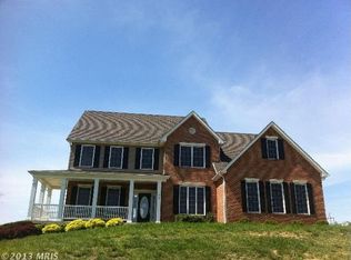 79 Falcon Ridge Dr, Charles Town, WV 25414