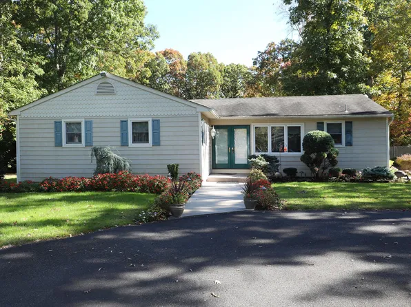 617 Shunpike Rd, Cape May, NJ 08204