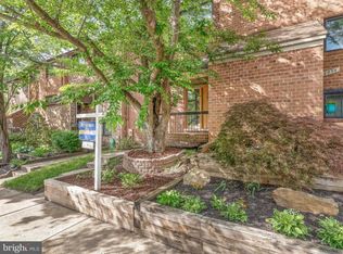 8956 Skyrock Ct, Columbia, MD 21046