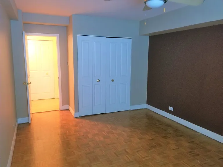 4180 Marine Terrace Apartments — Photo 132