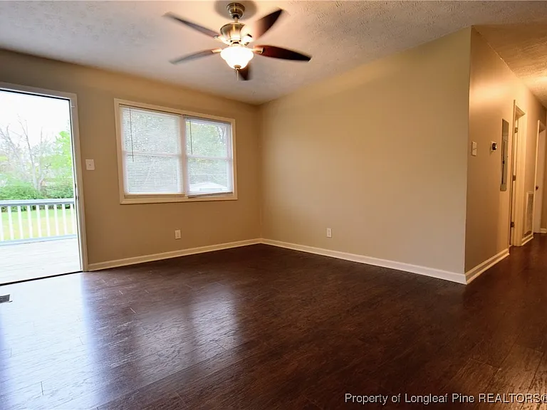 6604 Bonnie Bell Ln — Photo 6