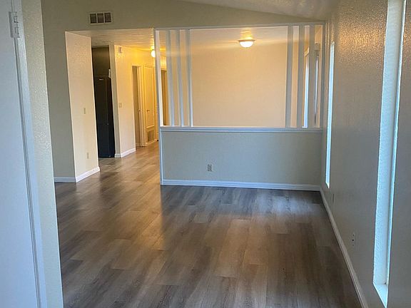 4th image of 1757 Black Oak Dr