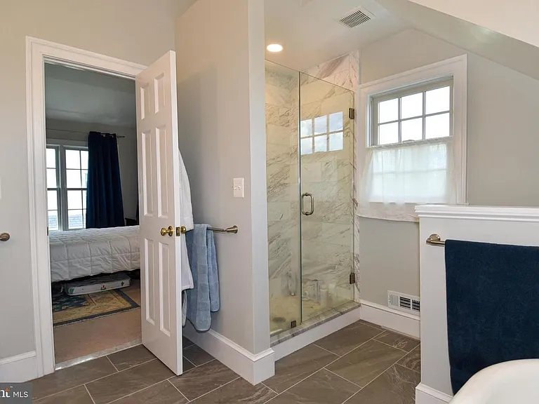 710 W View Ter — Photo 37