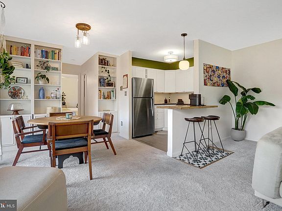 4th image of 1510 S George Mason Dr APT 20