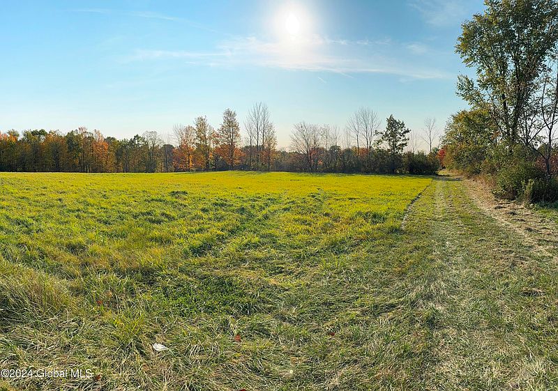 3rd image of L3.41 Millers Corners Road