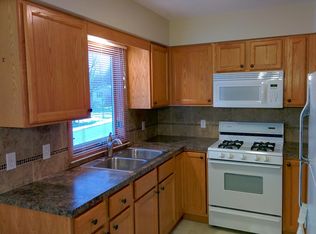 185 W Pine St, Grant, MI