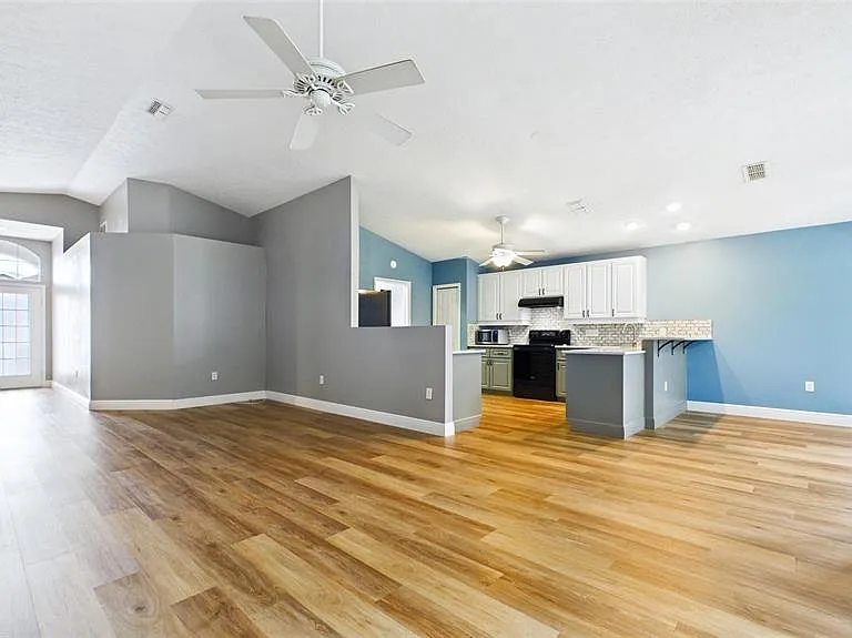 11654 Leda Ln — Photo 6