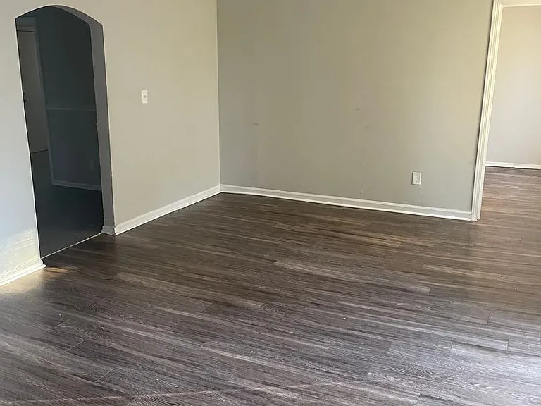 3110 Sunrise St — Photo 3