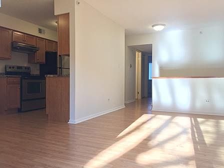 3rd image of 2624 Pirates Cv APT 2