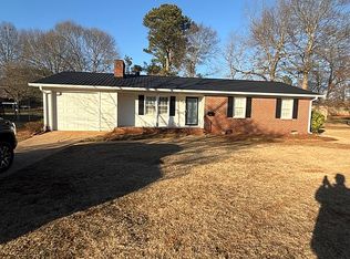 131 Roosevelt Blvd, Commerce, GA 30529