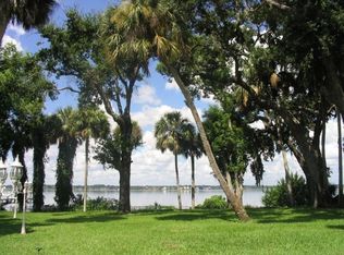 2105 N Tropical Trl, Merritt Island, FL 32953
