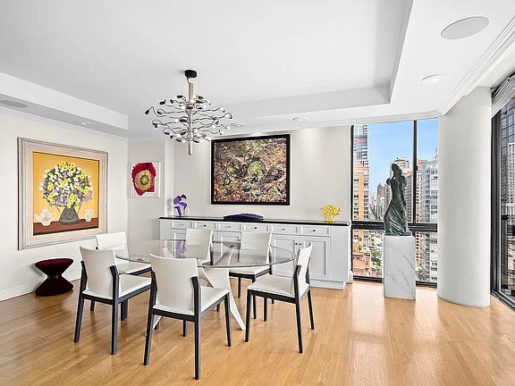 3rd image of 255 E 49th St APT 30A