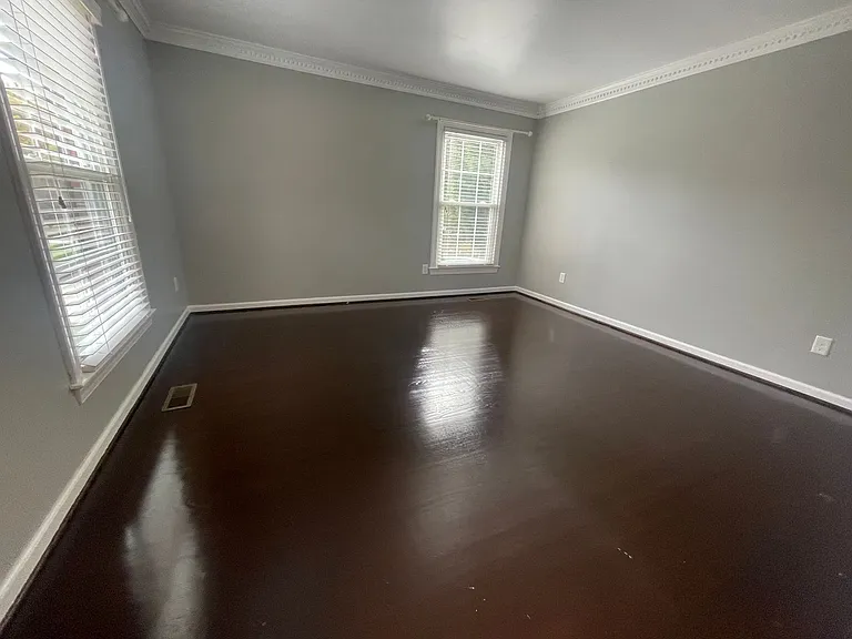 5309 Tower Rd — Photo 4