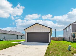 4125 WOODSIDE DR, Seguin, TX 78155