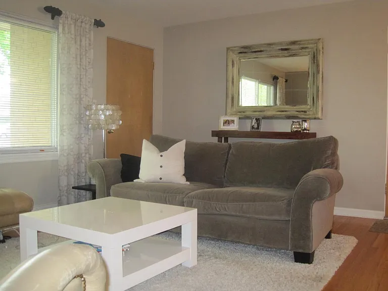 4501 Grand Ave — Photo 4