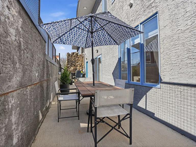 182 Gay St #110 — Photo 22