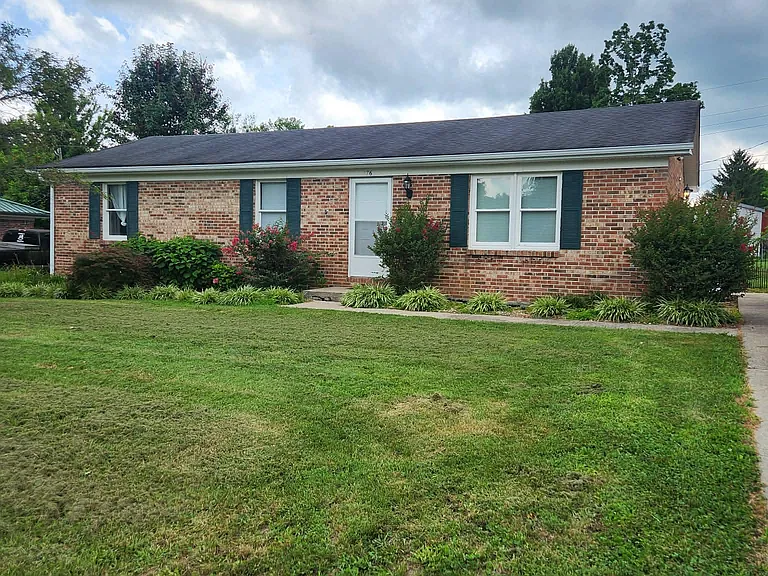 Hickory Rd — Photo 1