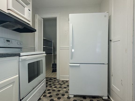 5th image of 1408 Monterey Ave #1