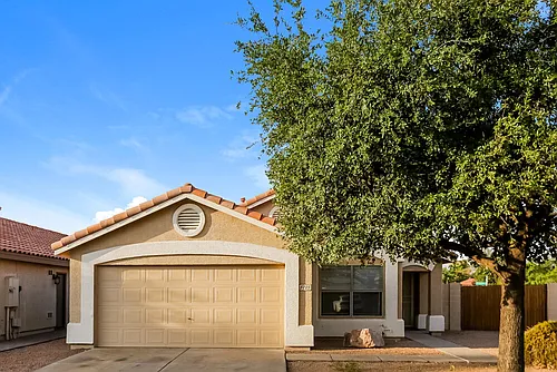 5725 E Flower Cir Photo 1