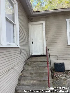 1011 Avant Ave #2