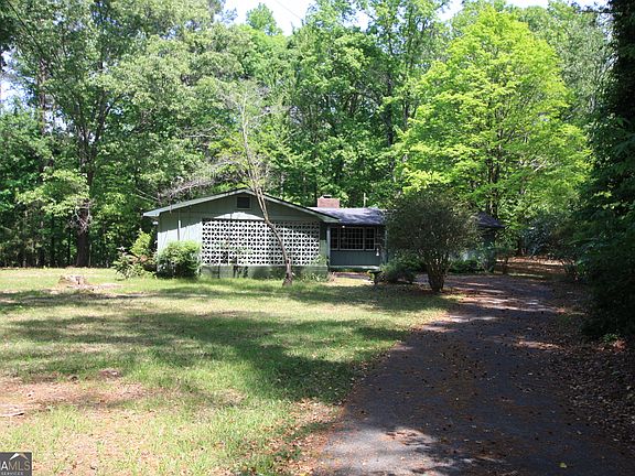 2nd image of 9 River Ln SW