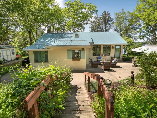 11587 Kimball Ave NW, Annandale, MN 55302