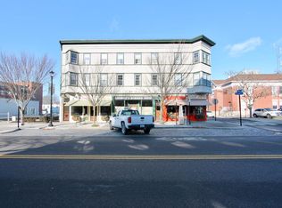 108 Broadway St APT 2-C, Newport, RI 02840