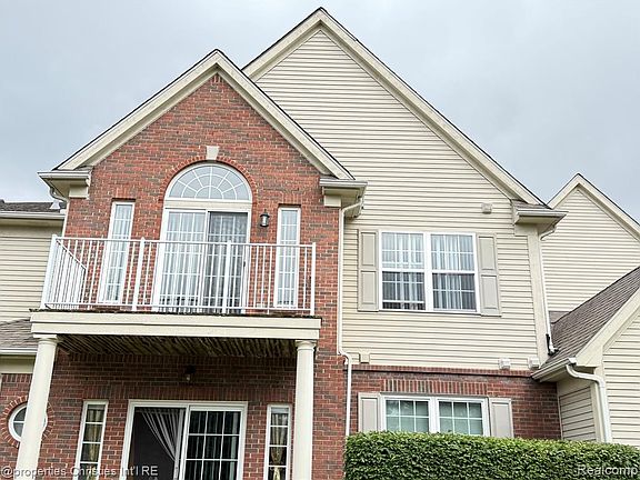 2nd image of 8413 Heywood Cir