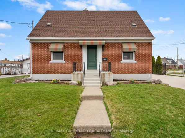 131 Westchester Cres, Saint Catharines, ON L2P 2N6