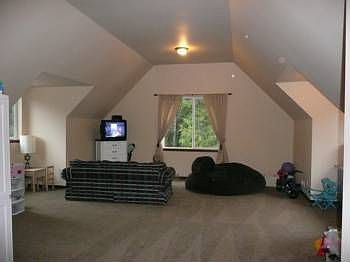 5th image of 2430 177th Ave NE