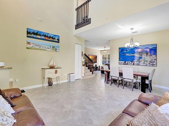 5th image of 10556 NW 36th Street