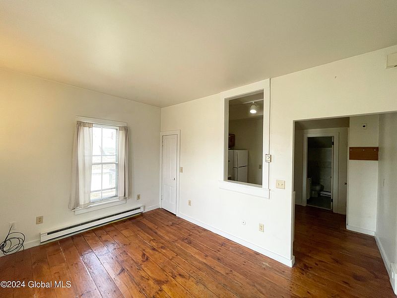 4th image of 1 Pleasant Street