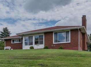 442 Blackberry Dr, Monroeville, PA