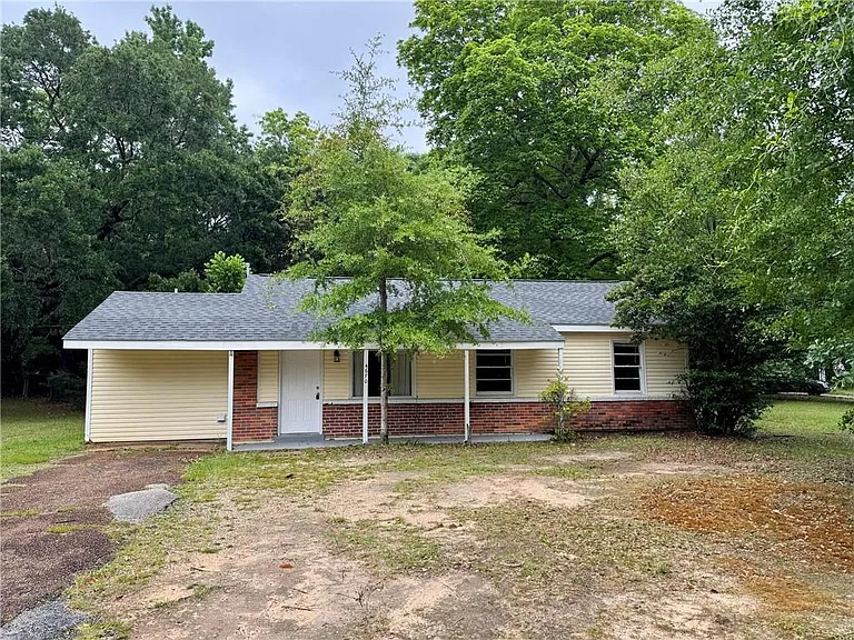 4670 Rosewood Dr — Photo 1