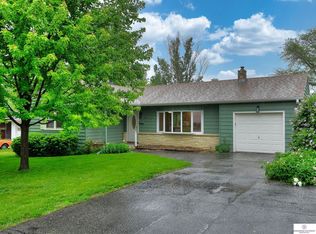 1111 Hillcrest Dr, Bellevue, NE 68005