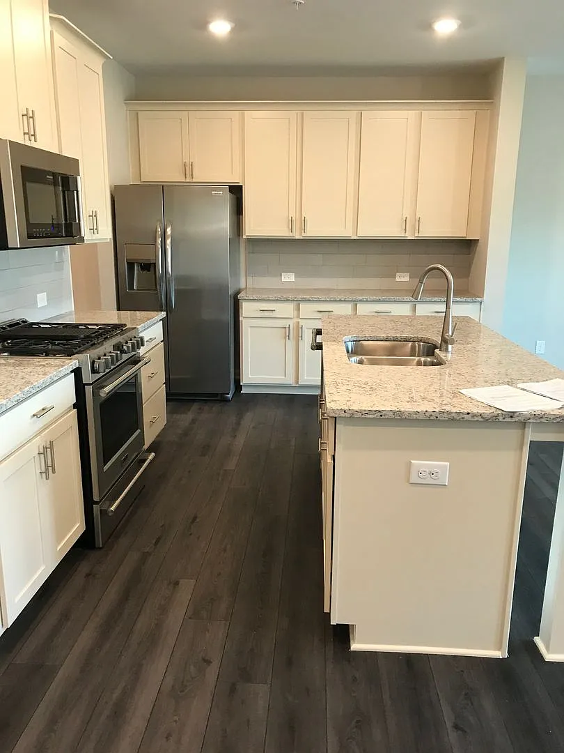 Spacious 3BR Townhome in Cumming | 2,178 Sq Ft | Available September 1 — Photo 4
