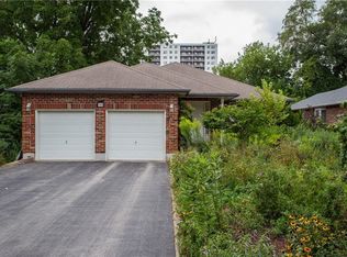 980 Glen View Ave, Burlington, ON L7T3Y6