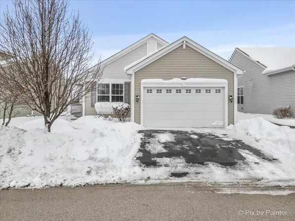 1125 Prescott Ln, Pingree Grove, IL 60140