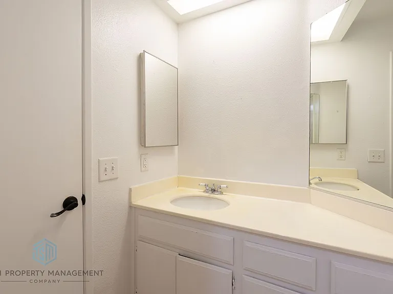 14789 Cinnamon Dr — Photo 12