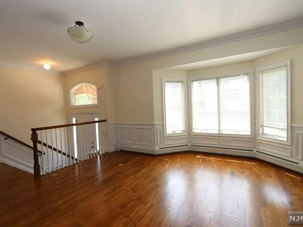 1513 13th Street image 4 of 26