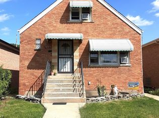 5807 S Massasoit Ave, Chicago, IL 60638