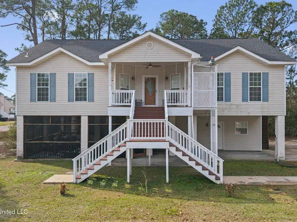 503 Royal Oak Dr, Pass Christian, MS 39571