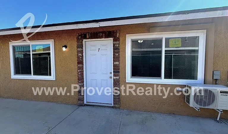 11800 White Ave #7 — Photo 2
