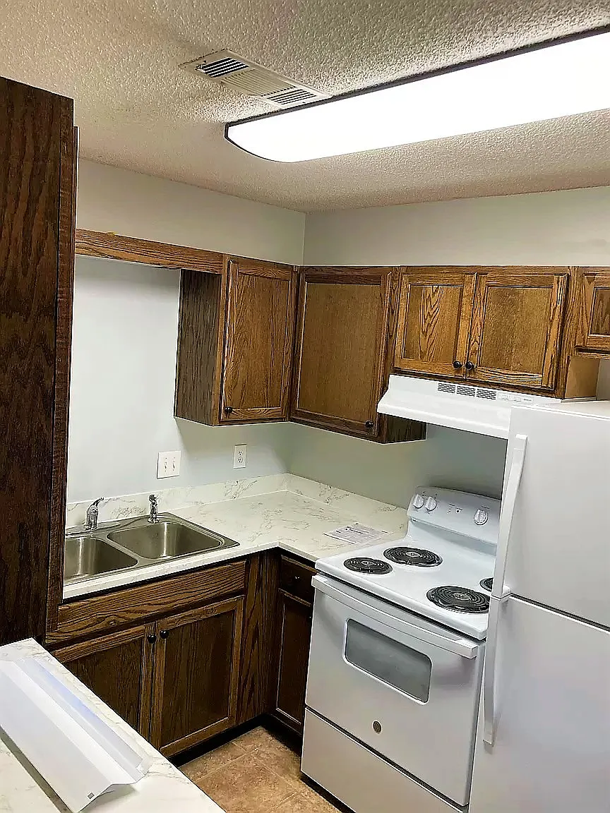 3 bed, 2.5 bath, 1380 sqft, $1,150 — Photo 4