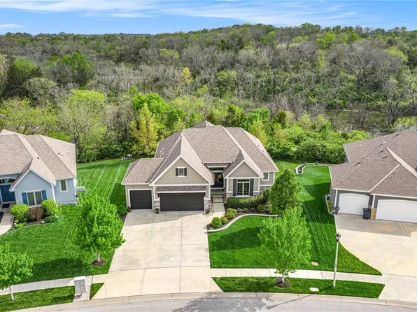 2649 W Elm St, Olathe, KS 66061