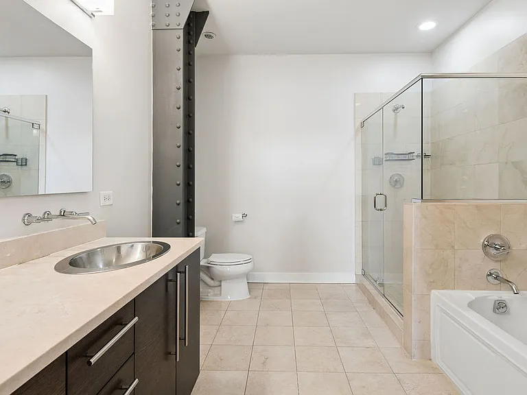 1050 W Hubbard St #1E — Photo 7