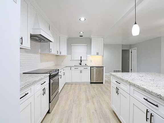 5th image of 3339 W Vassar Ct