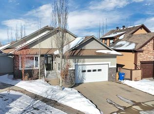 38 S Overand Pl, Red Deer, AB T4P 0E7